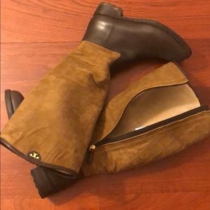 Beautiful Tory Burch shearling lined riding boots